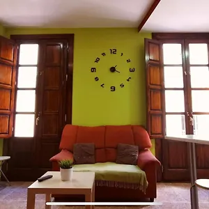 Bonito Estudio En El Centro De , Granada España