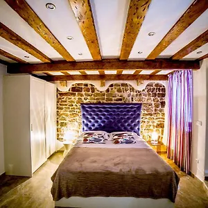 Genius Loci Apartment Split